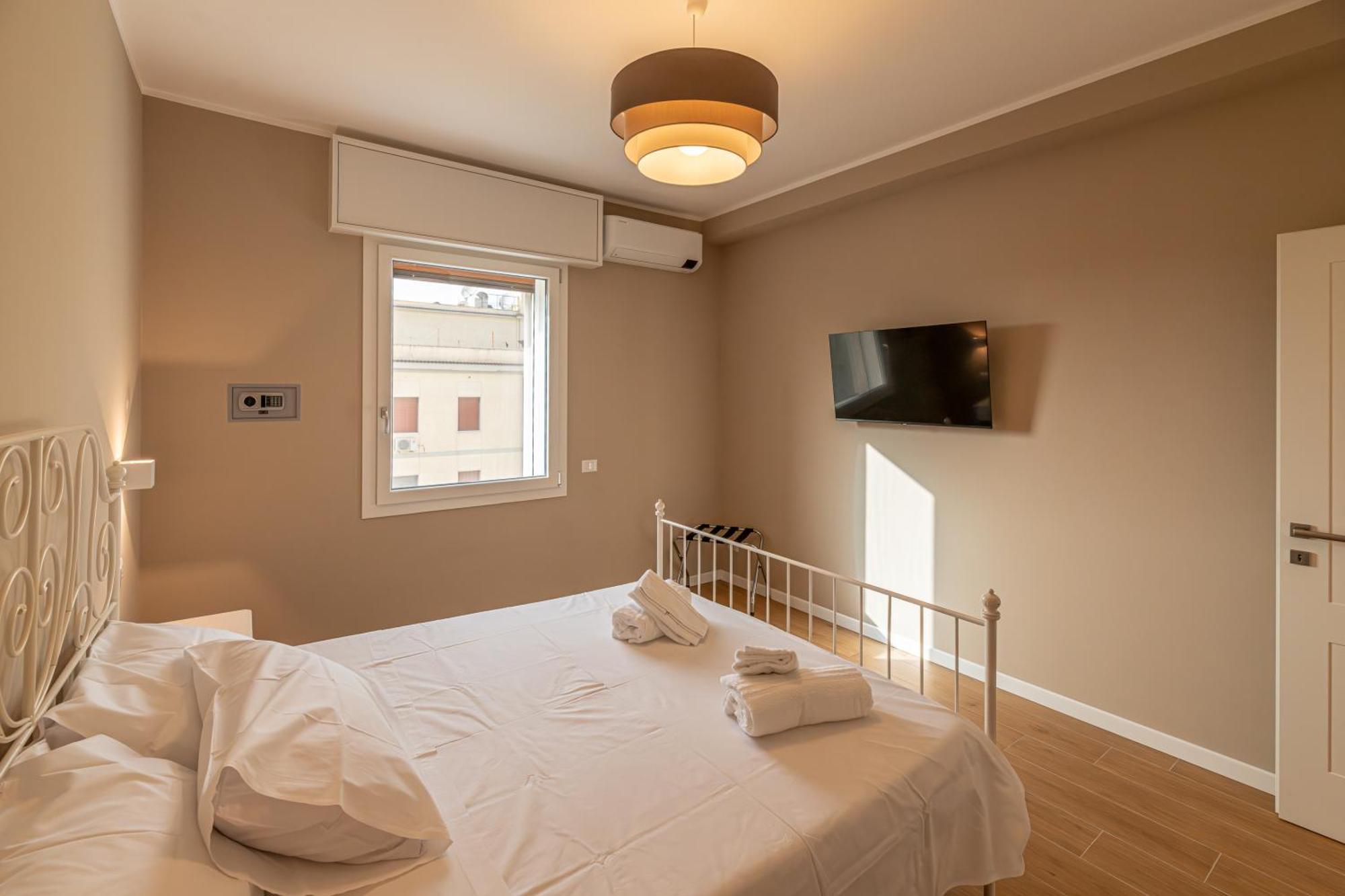 Romanamente Apartment